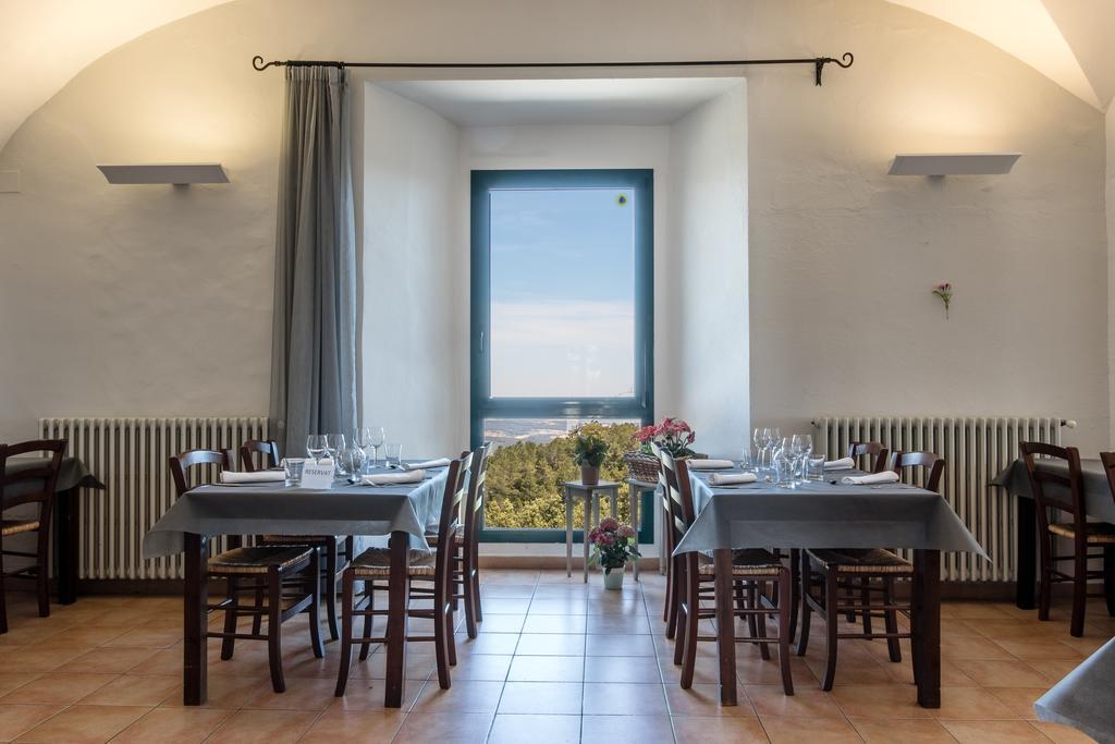 Hostatgeria Restaurant Els Angels Madremanya Ngoại thất bức ảnh
